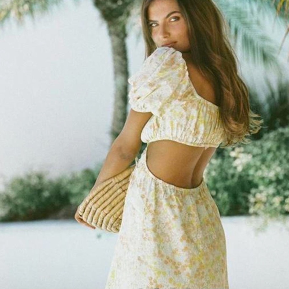 Sabo Skirt Cream Floral Backless Dress
